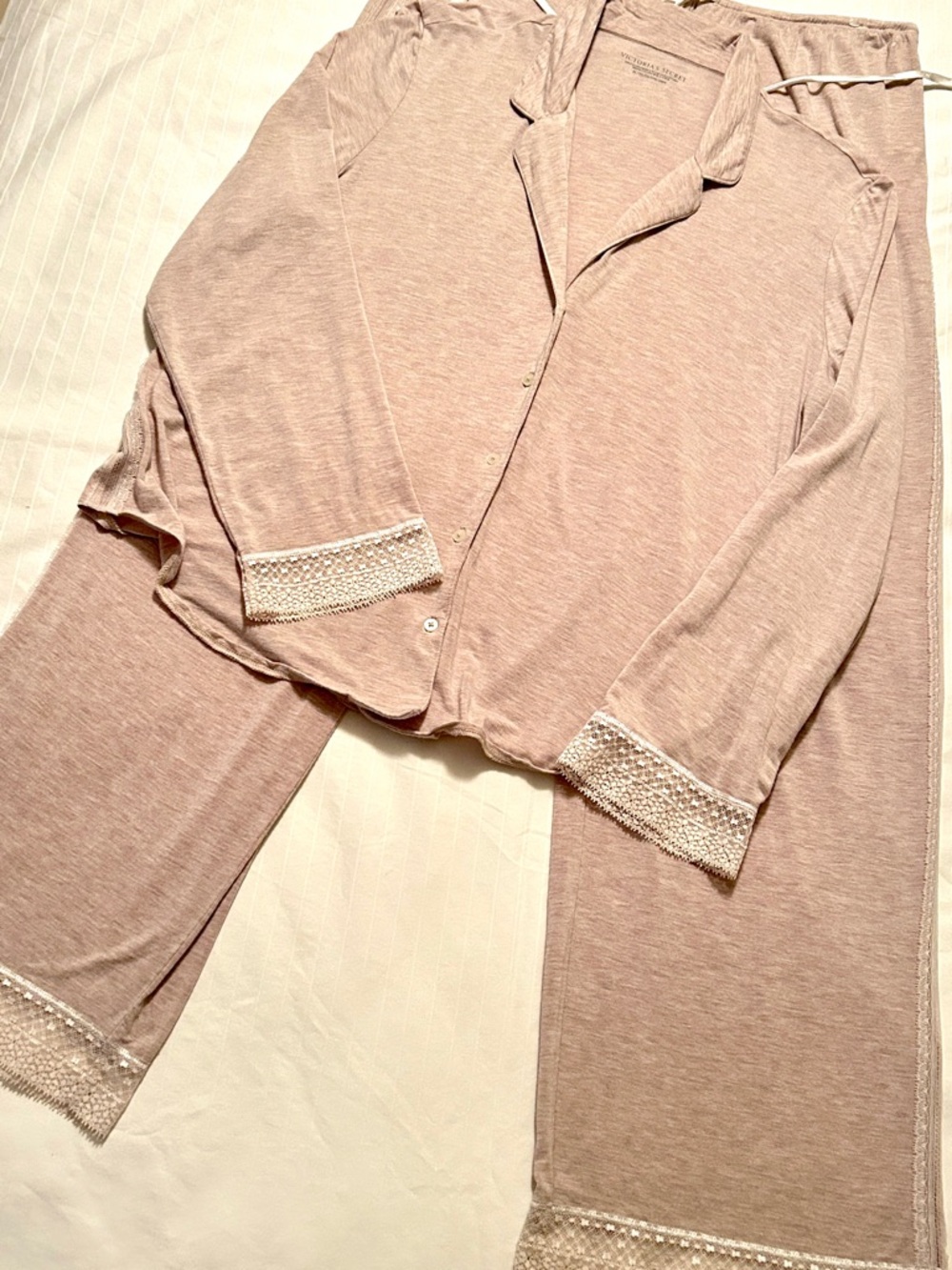 Victoria’s Secret Beige Lace‑Trim Pajama Set | Button Top & Pants | Size XL - Picture 2 of 12